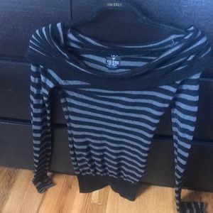 Off the shoulder Guess